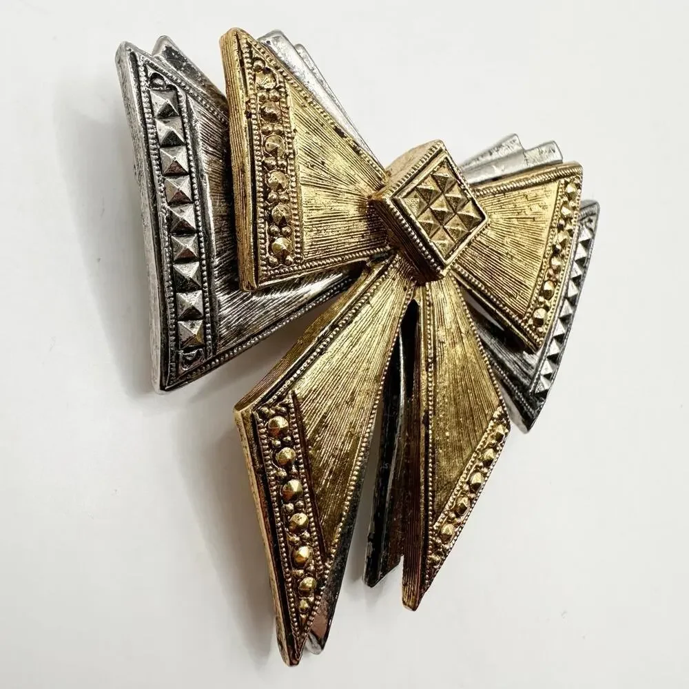 Avon vintage bow