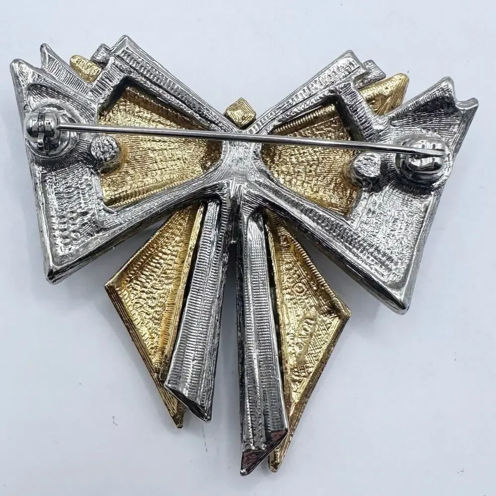 Avon vintage bow