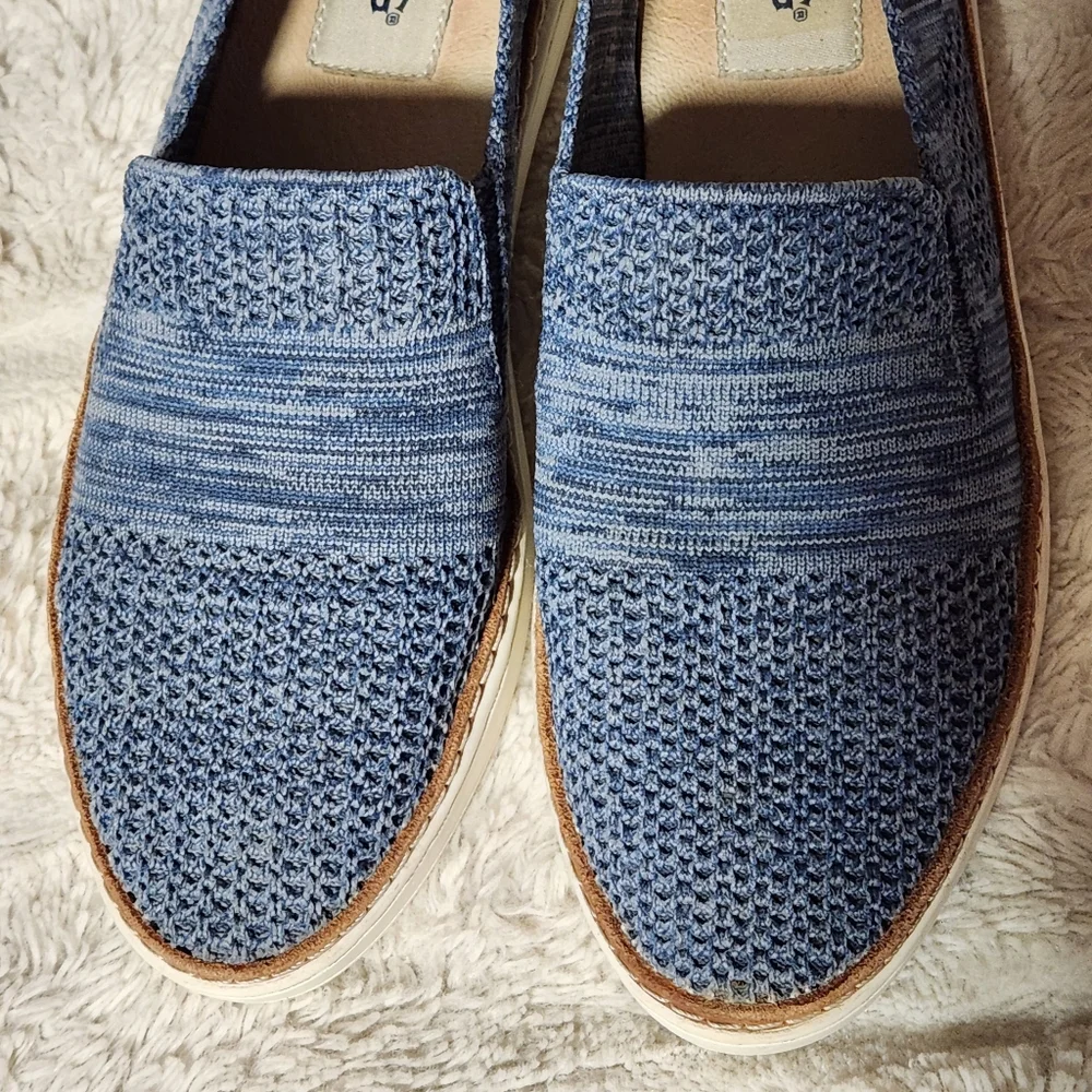 UGG shoe features