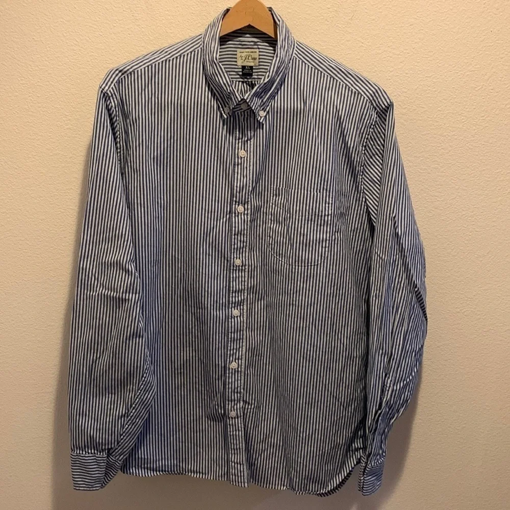 J. Crew Stretch Classic  Blue&White Pinstripe in size XL. Button up. No stains.