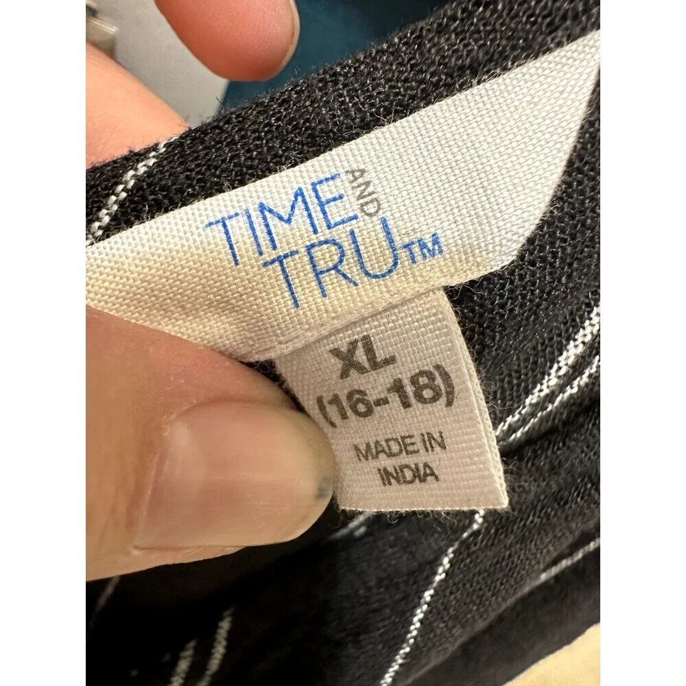 Time and Tru womans linen