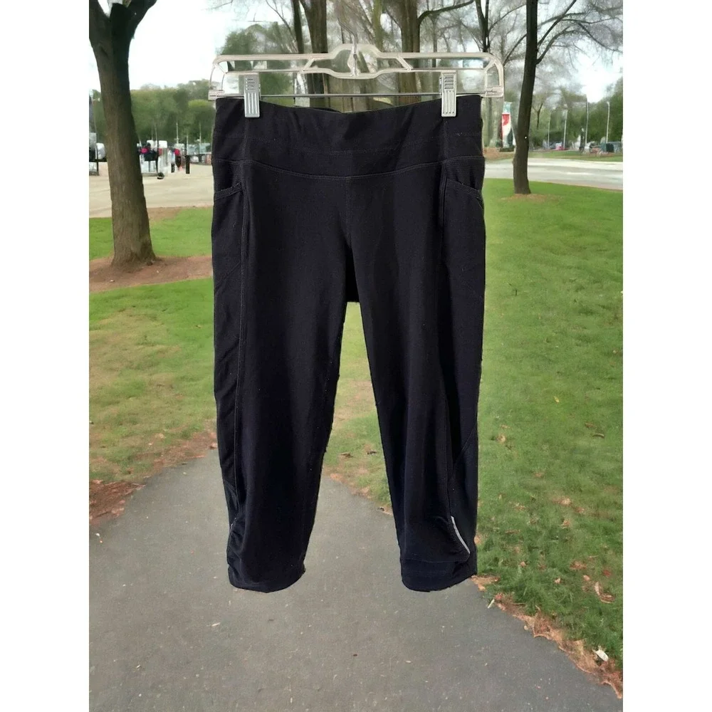 Athleta Women Extra Small XS Black Leggins With Pockets & Zip Back Pocket