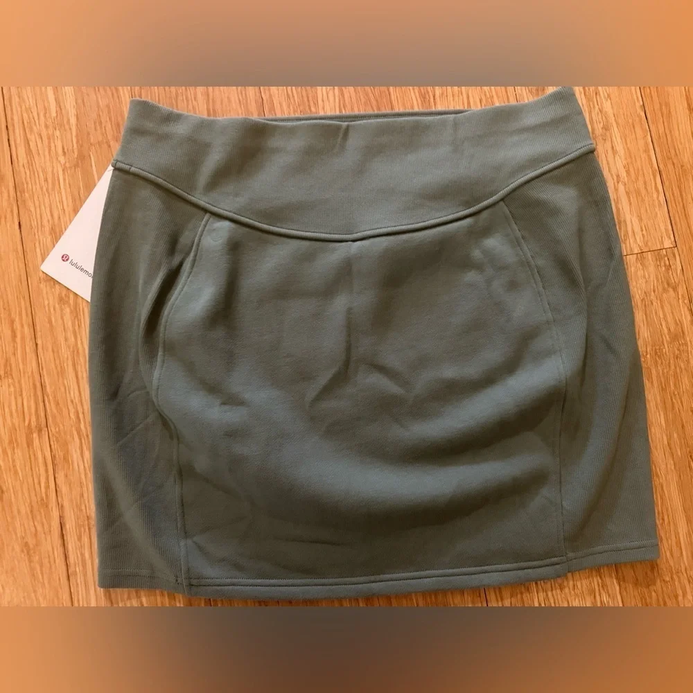 lululemon athletica nwt size