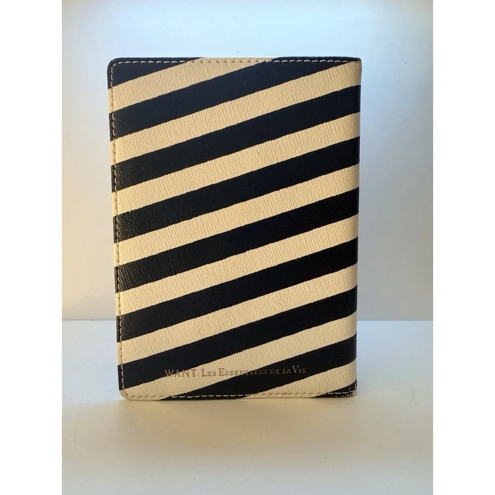 WANT Les Essentiels de la Vie want les