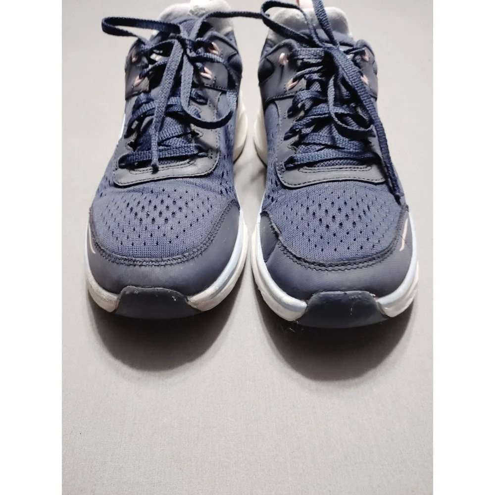 Skechers lux walker