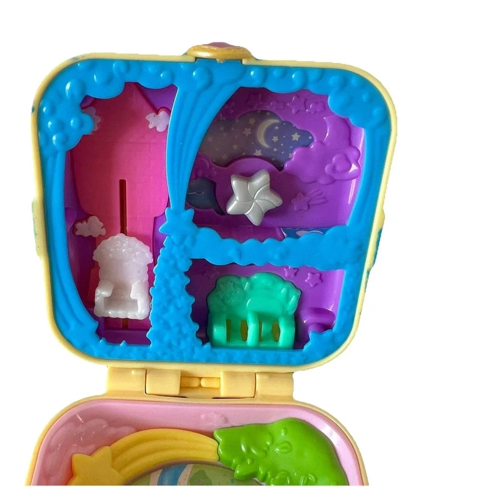 polly pocket pocket yellow