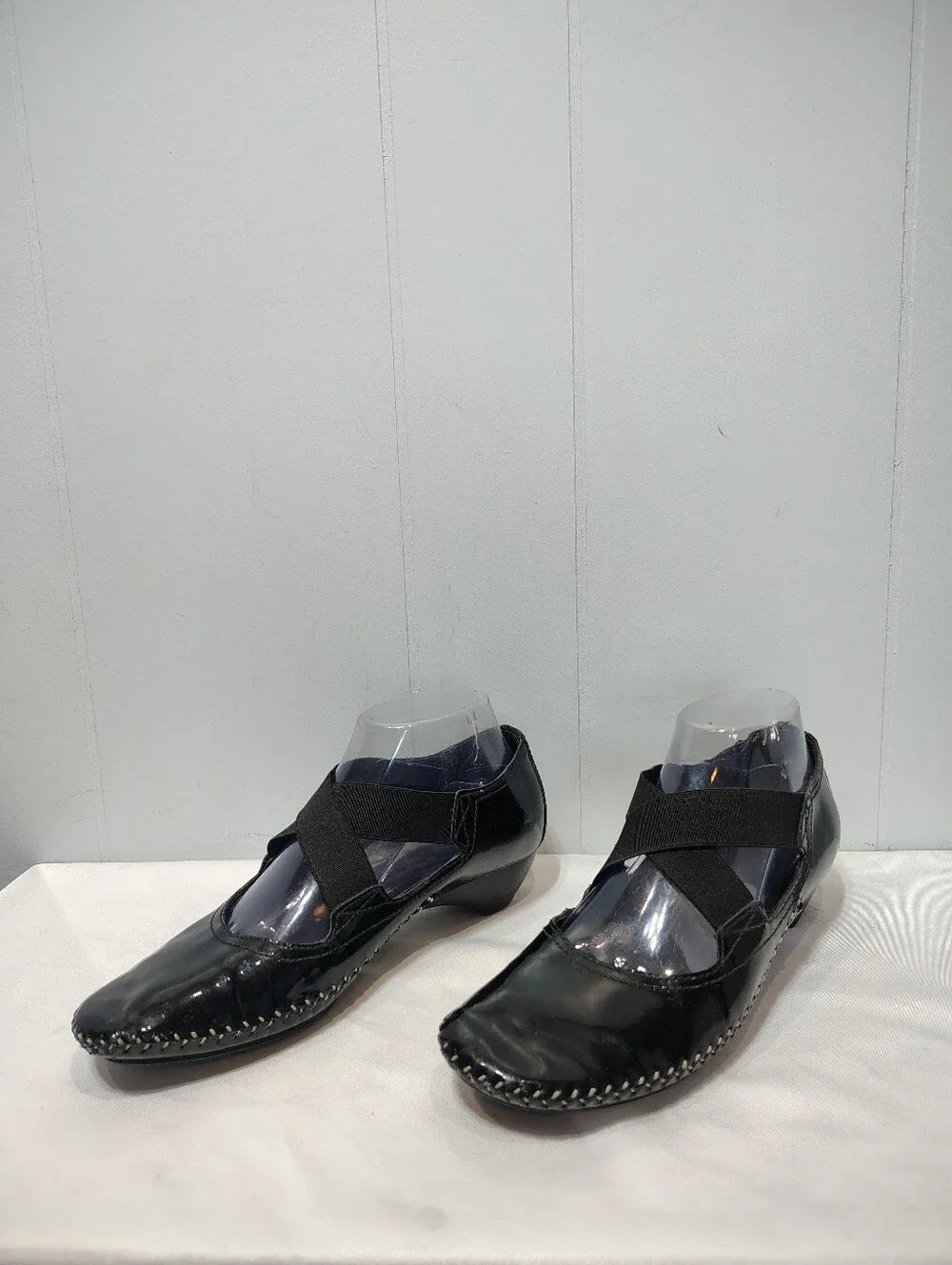 Donald J. Pliner brand donald