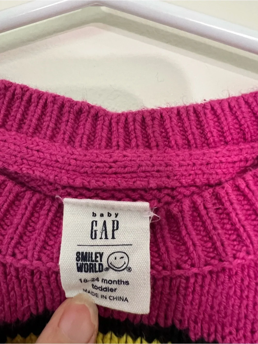 GAP bright fuchsia