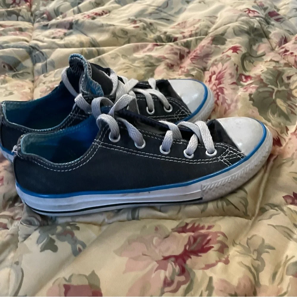 Converse Chuck Taylor All Star Youth Low Top Shoes Size 1 Black‎ White Blue