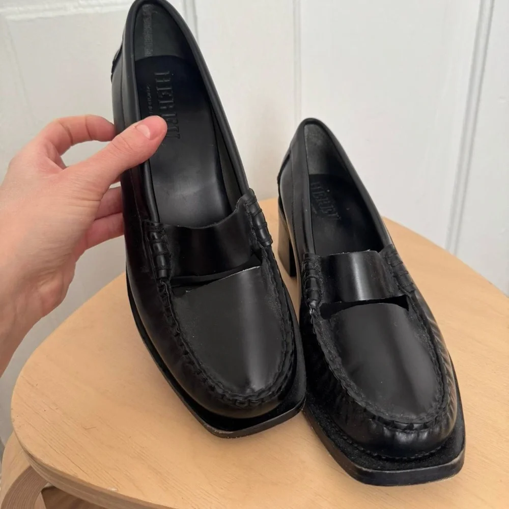 Hereu smooth black