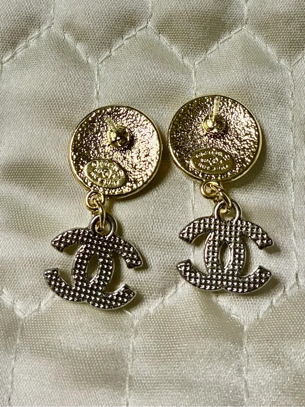 ChaneI. Star ⭐️ Dangle Logo Gold - Tone Earrings For pierced Ears