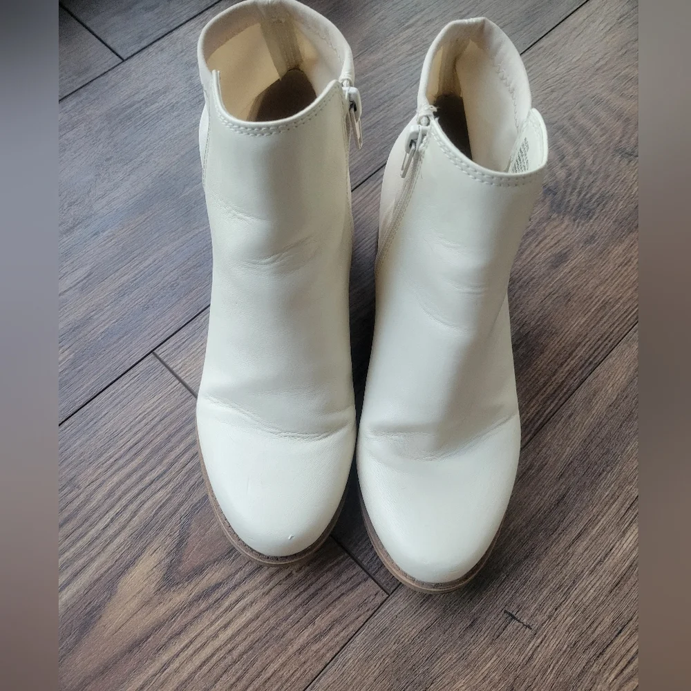 Cream Ankle Side Zipper Booties, Size 8