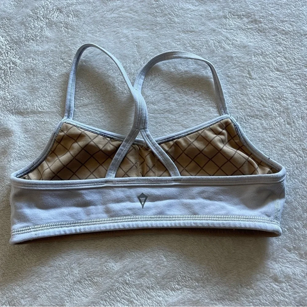 Ivivva bundle shorts, tee and sports bra outfit 12