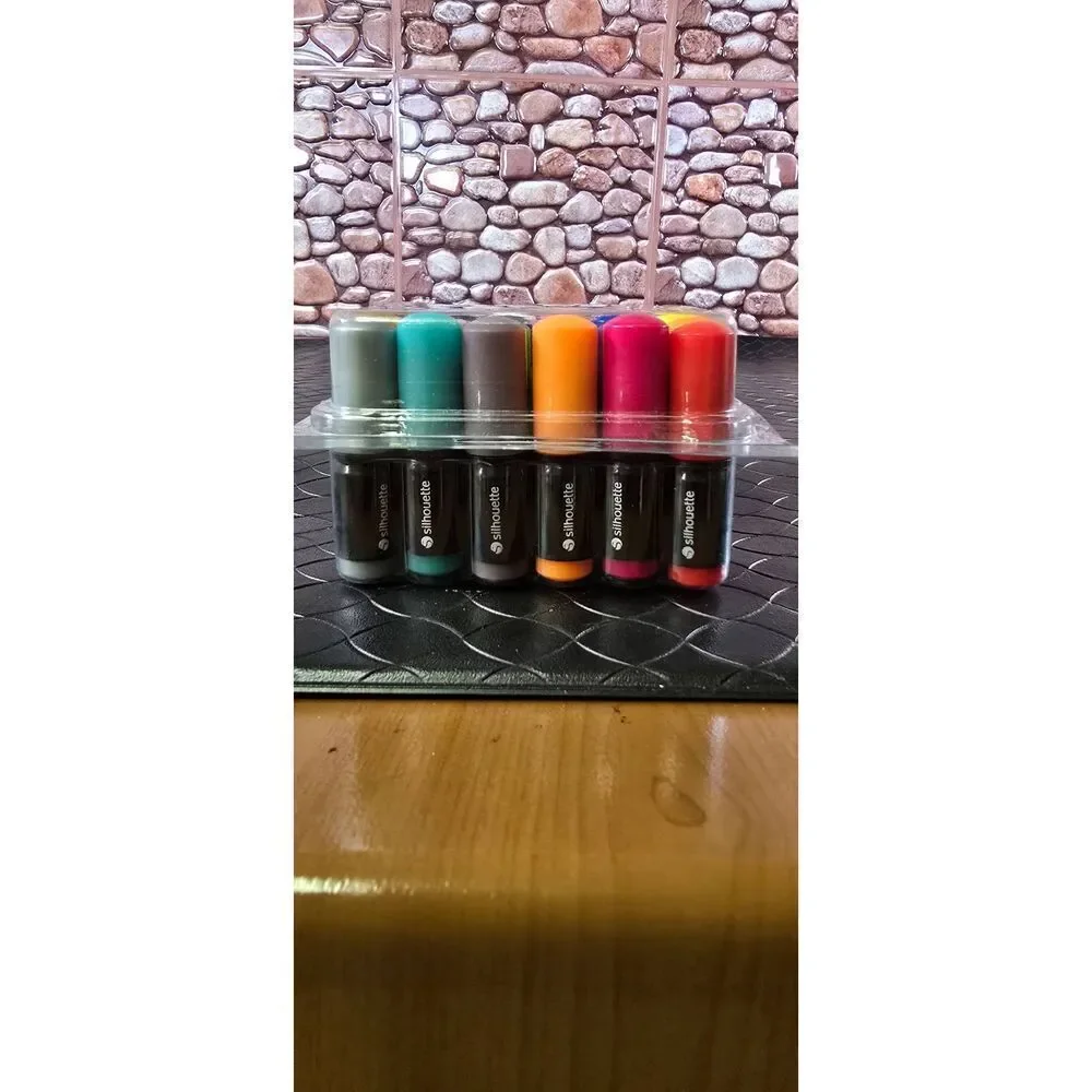 24 Pack Silhouette Sketch Pens