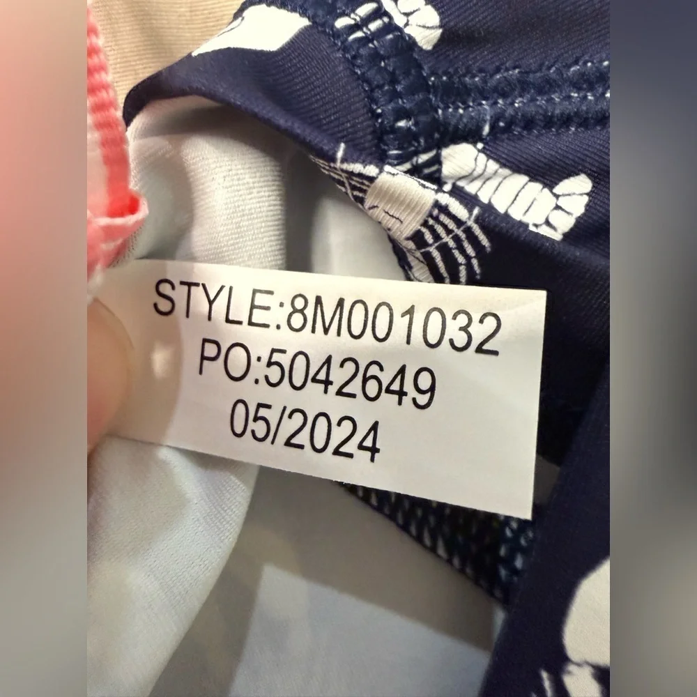 Vineyard Vines new tags