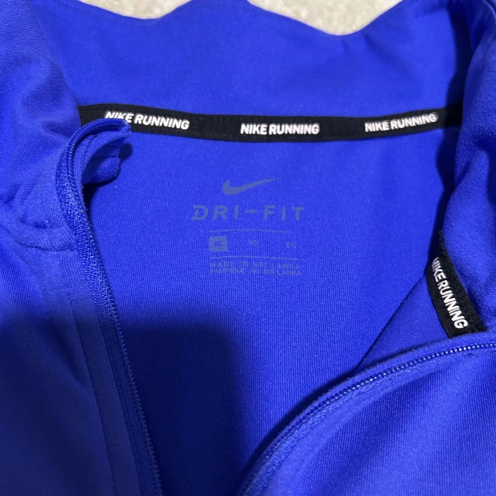 Nike running dri