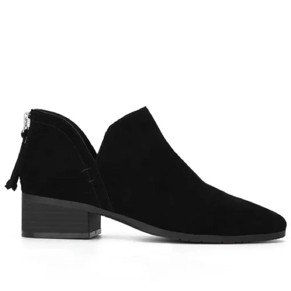 Kenneth Cole Reaction sleek black