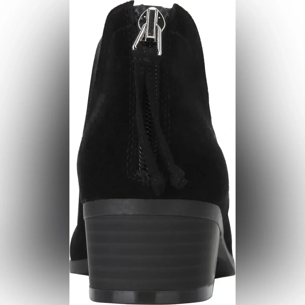 Kenneth Cole Reaction sleek black