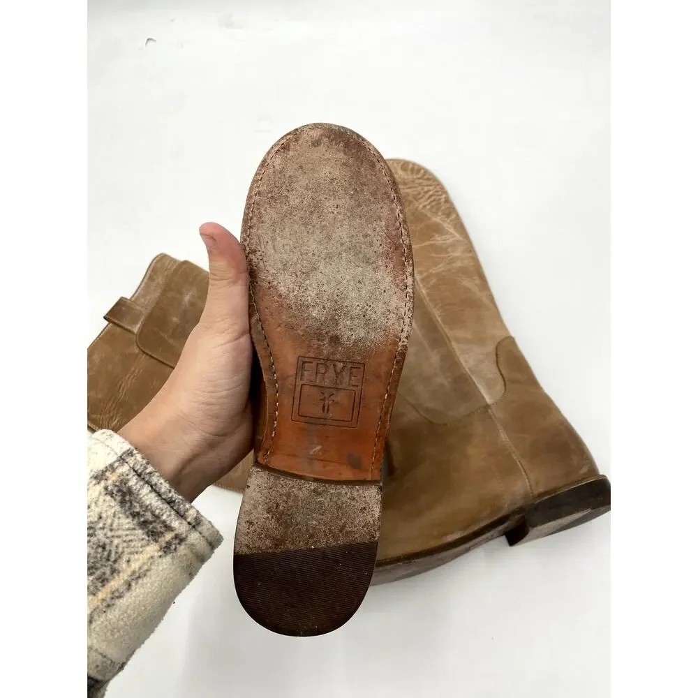 Frye light tan