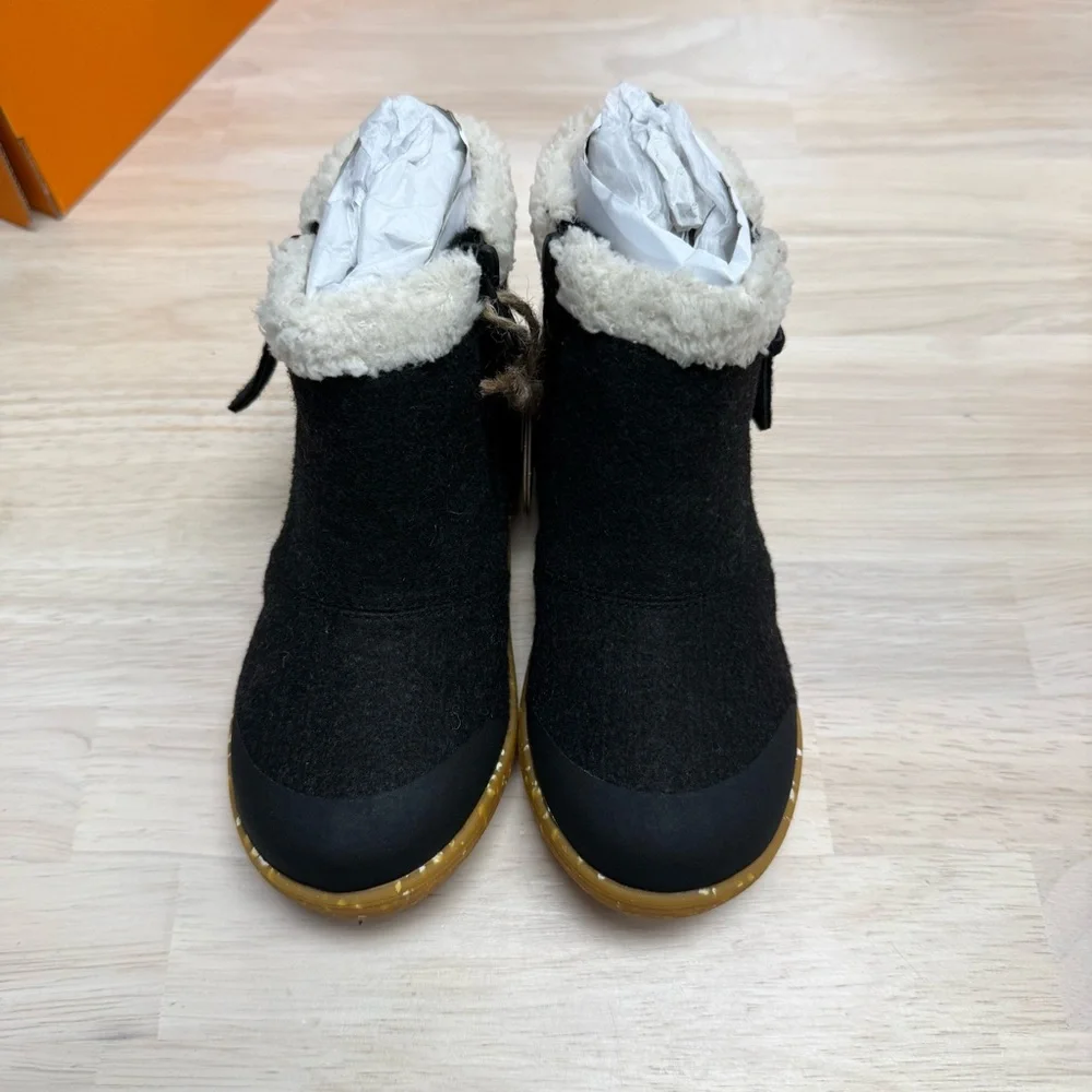 Livie & Luca gray sherpa