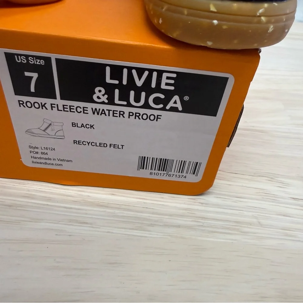 Livie & Luca gray sherpa