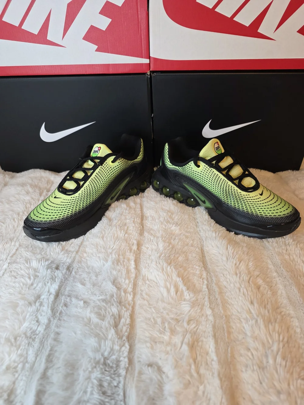 Nike kids running