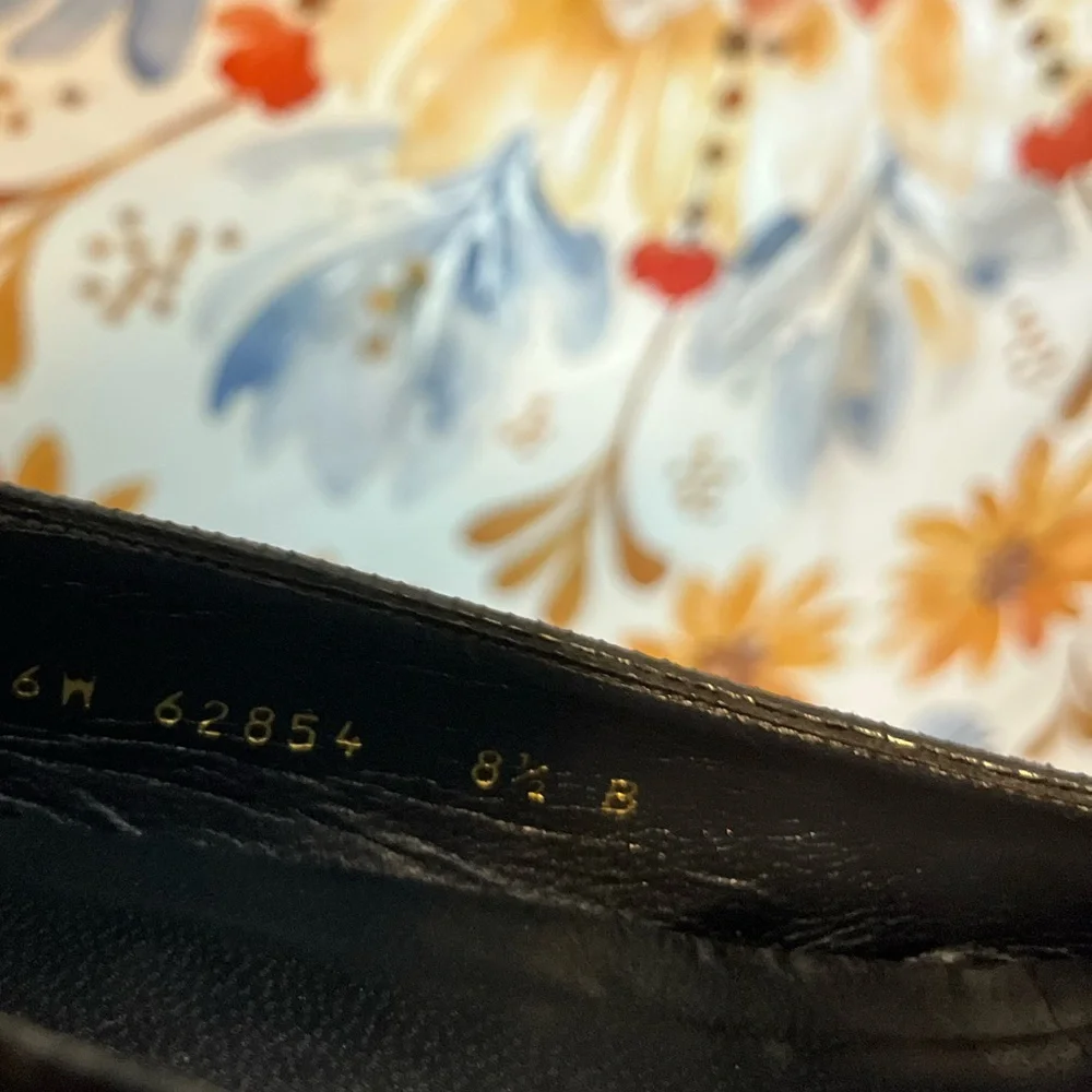 Stuart Weitzman approximate measurements no