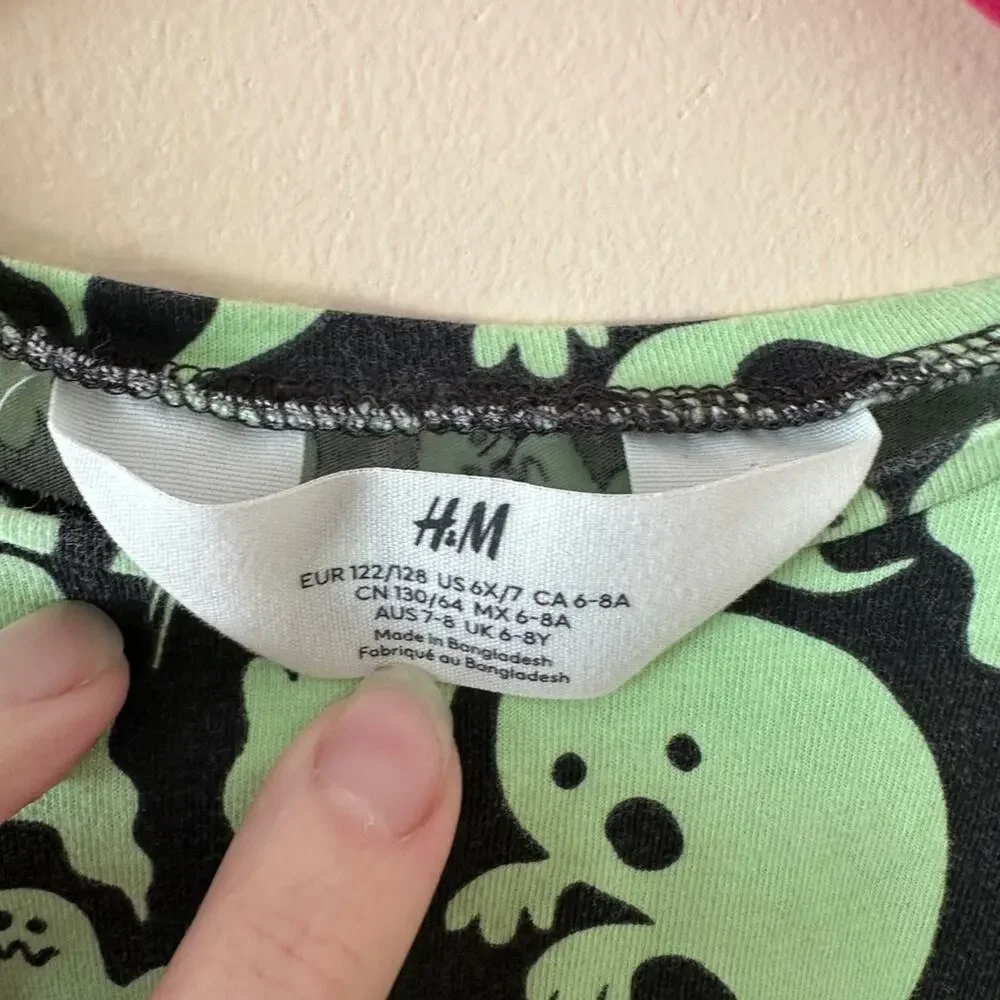H&M black glow