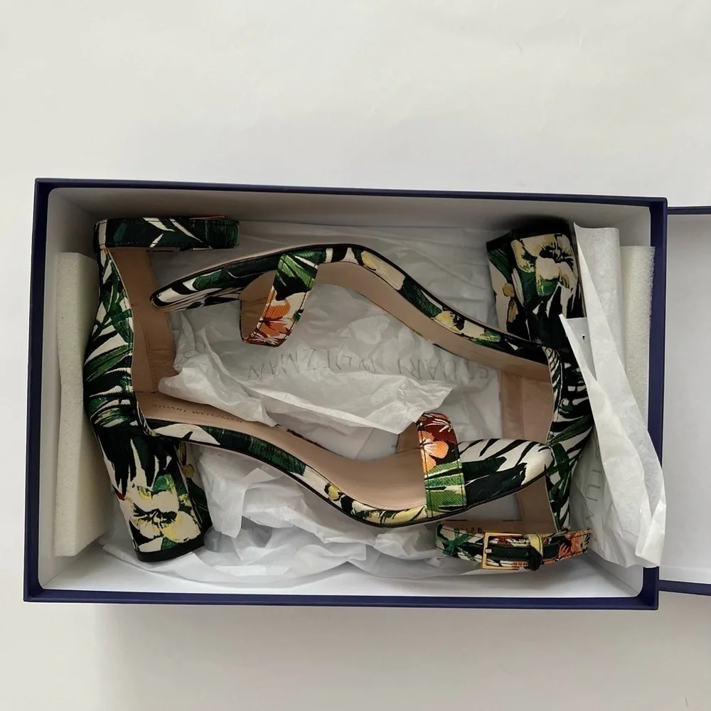 Stuart Weitzman new stuart