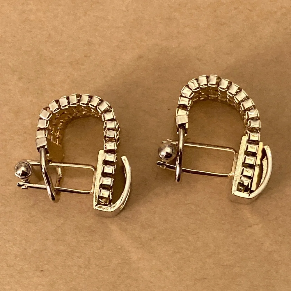 Source Unknown men’s goldtone