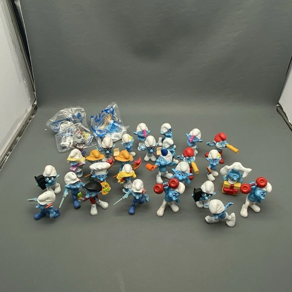 2011-2013 McDonalds Lot Of 31 Smurfs Hefty, Smurfette Figurine Many Duplicates