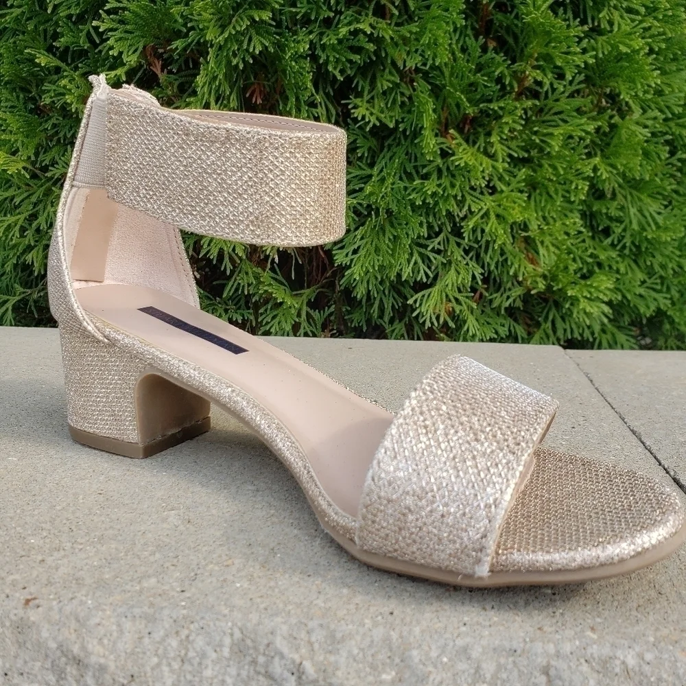 Stuart Weitzman new stuart