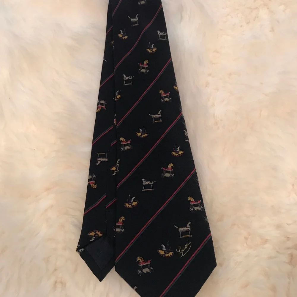 Gucci pre owned