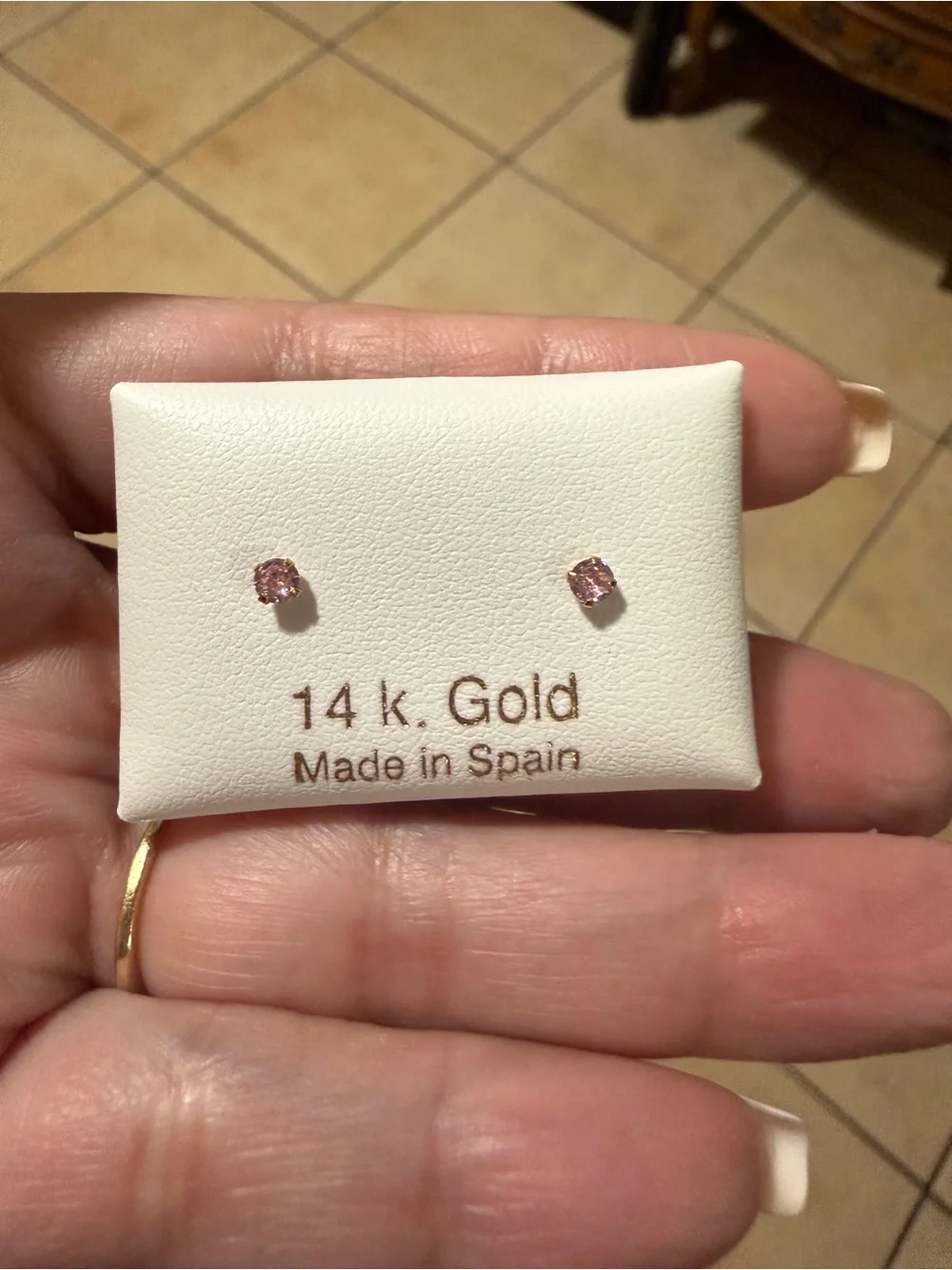 N/A kids stud