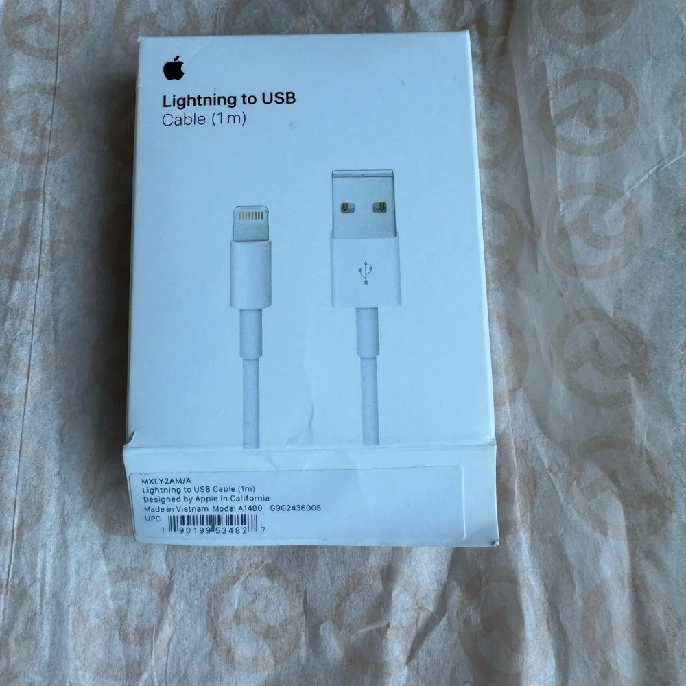 Apple lightning usb