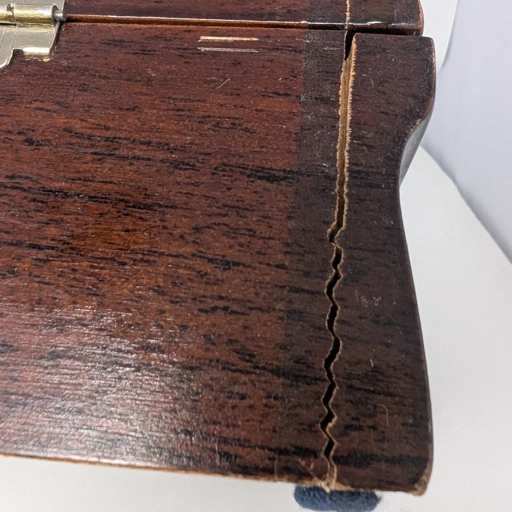 Oneida vintage tudor