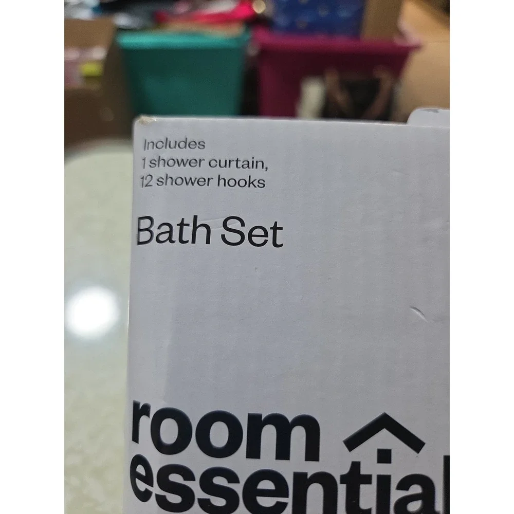 Room Essentials room essentials