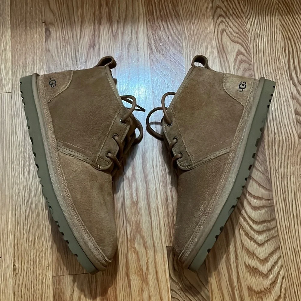 UGG stylish warm