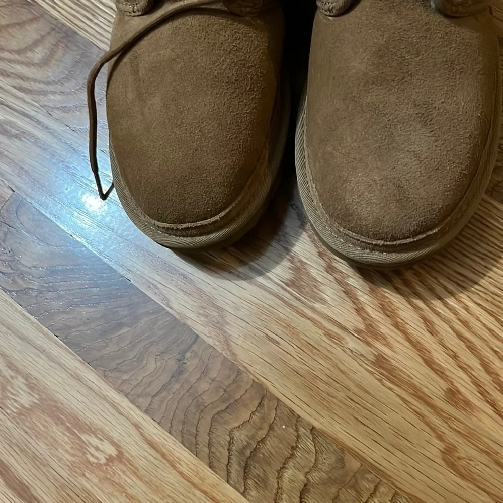 UGG stylish warm