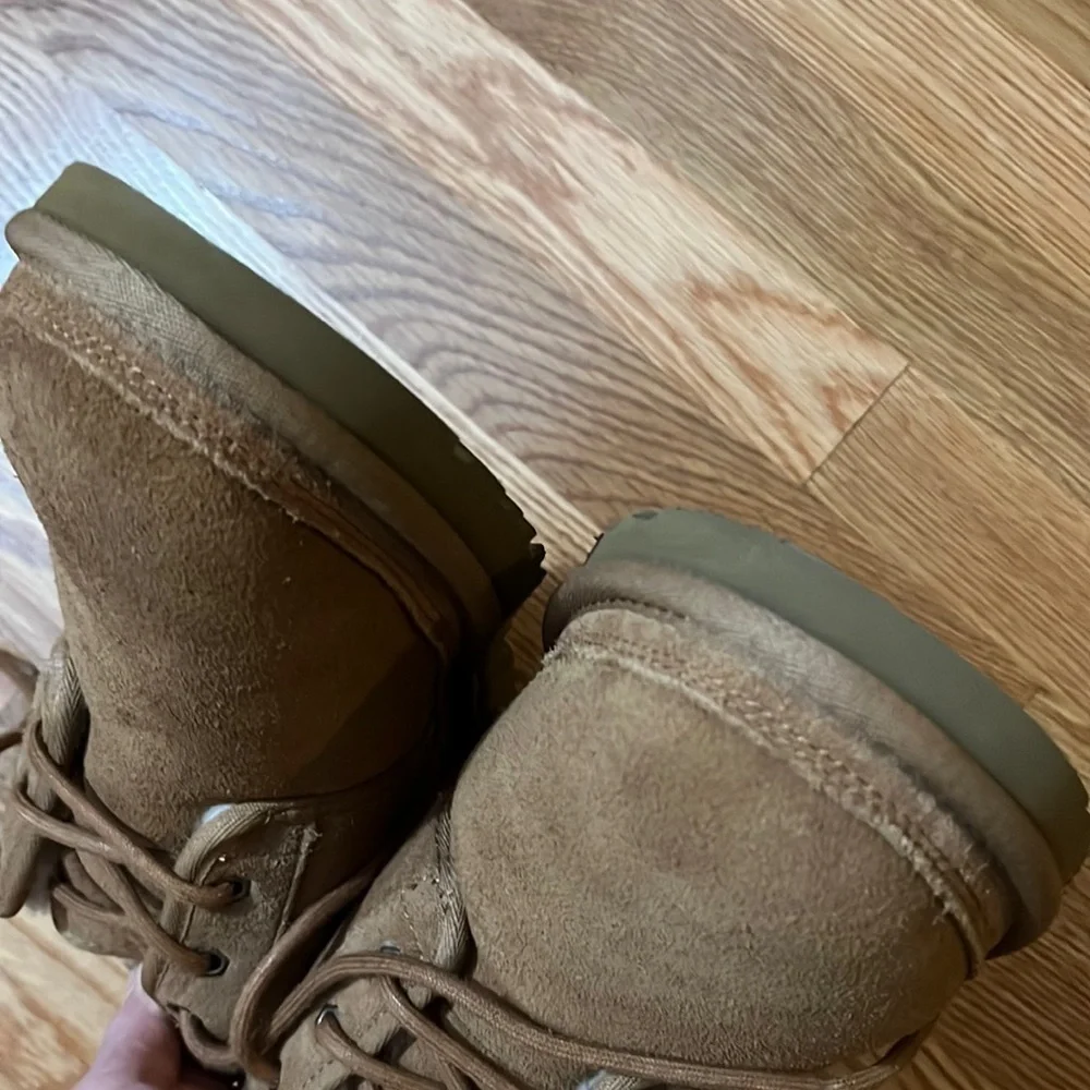 UGG stylish warm