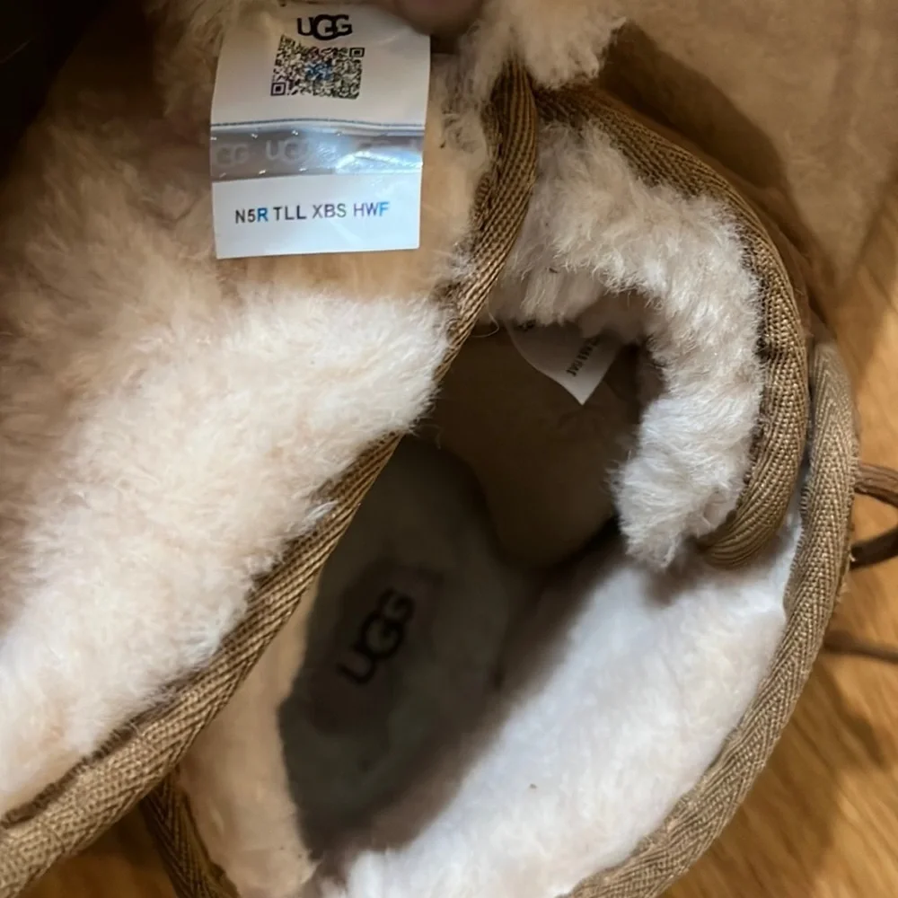 UGG stylish warm
