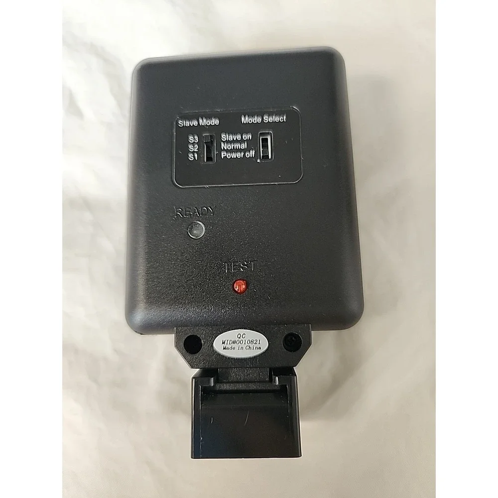VTG Vivitar Light it Up Digital Slave Flash +Hot Shoe Bracket V319AF-NOC In Box
