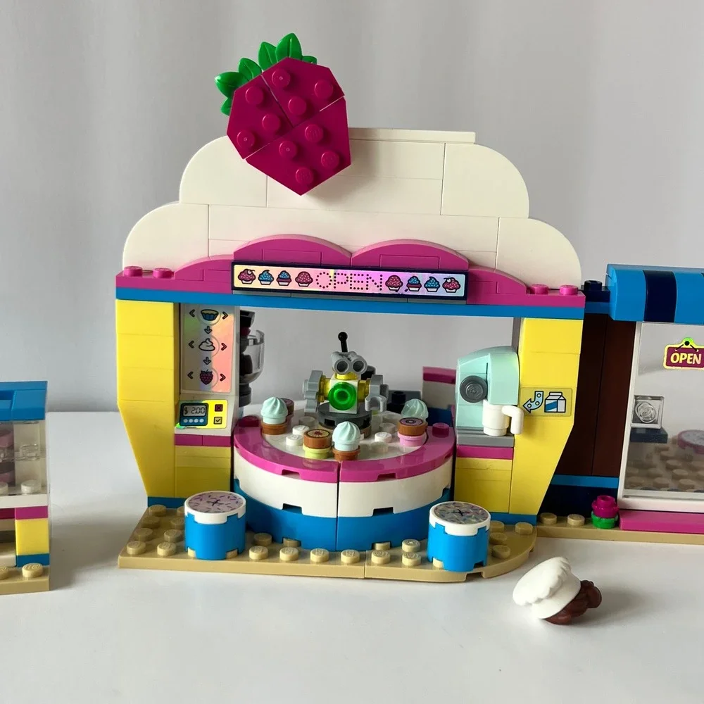 Lego friends olivia