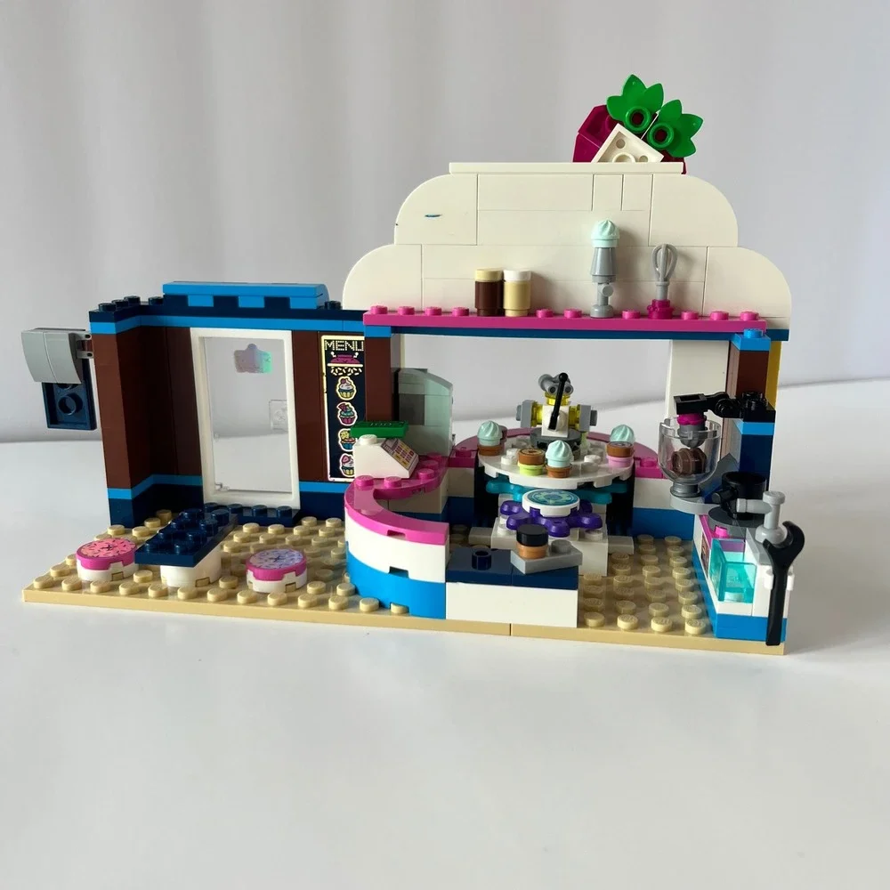 Lego friends olivia
