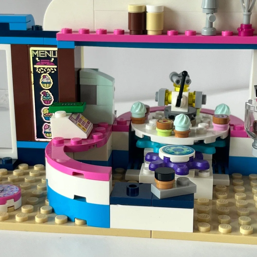 Lego friends olivia