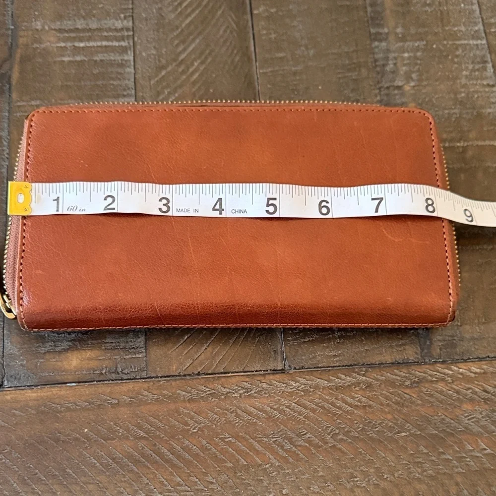Margot New York stylish tan
