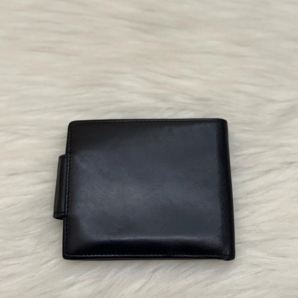 Salvatore Ferragamo smoke company free