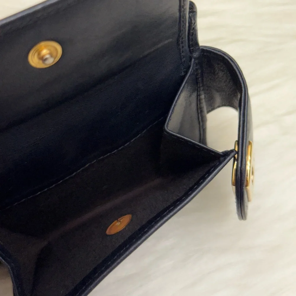 Salvatore Ferragamo 1898 brand