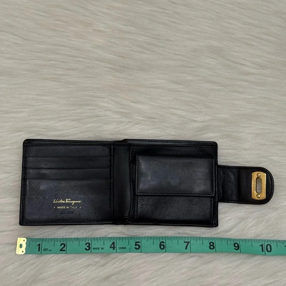 Salvatore Ferragamo bifold ferragamo
