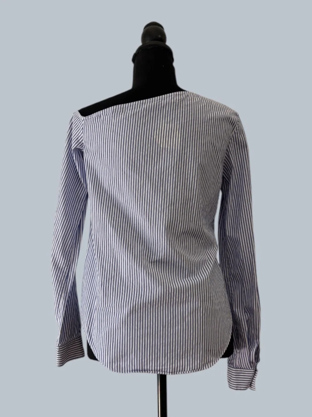 Theory one shoulder